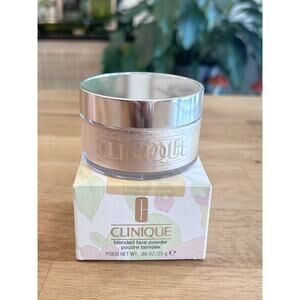 Clinique Blended Loose Powder 03 Transparency 3 New in Box Sealed .88oz